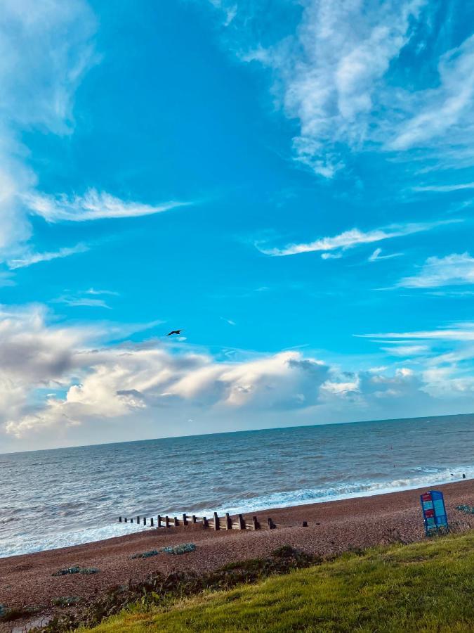 Beautiful Bexhill Cottage With Garden 3 Mins Walk To Beach Exterior foto