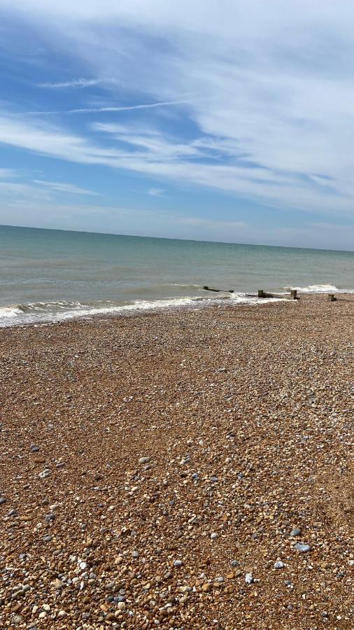 Beautiful Bexhill Cottage With Garden 3 Mins Walk To Beach Exterior foto