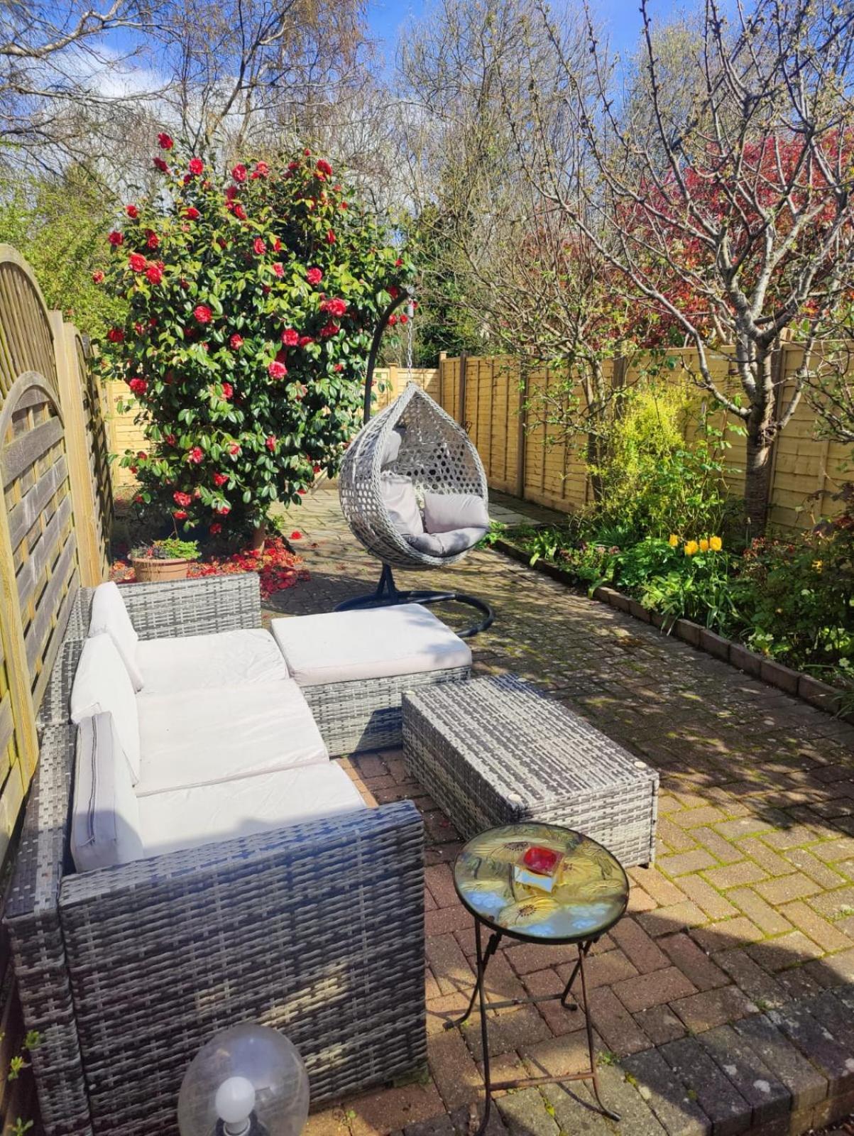Beautiful Bexhill Cottage With Garden 3 Mins Walk To Beach Exterior foto